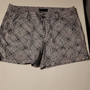Banana Republic Black and White Bermuda Shorts Geometric Print
